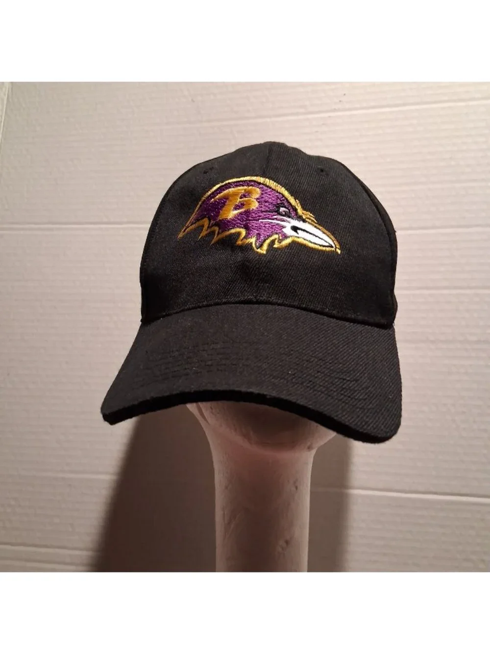 Baltimore Ravens Adjustable Black Baseball Cap Embroidered Logo NFL Team Hat